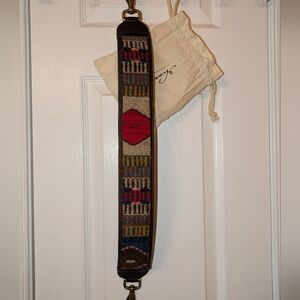 Nena & Co. Shorty Strap